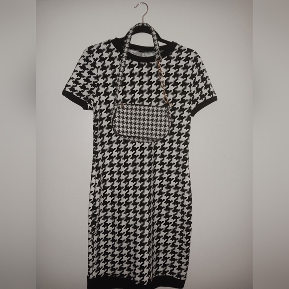 Mommy & Me Houndstooth Dress Set - Picture 2 of 13